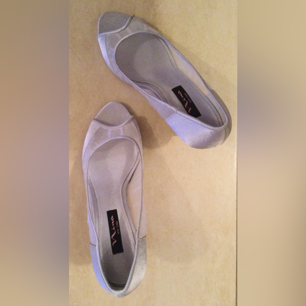 Silver evening pumps